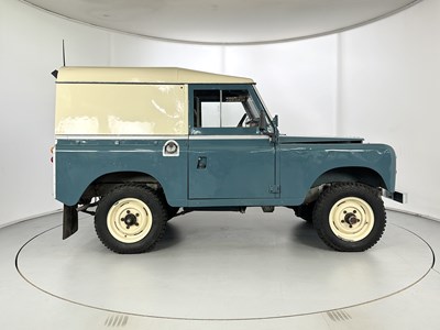 Lot 68 - 1973 Land Rover Series III