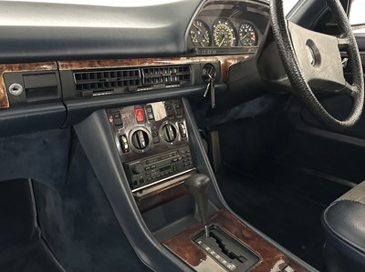 Lot 49 - 1984 Mercedes-Benz 500 SEC