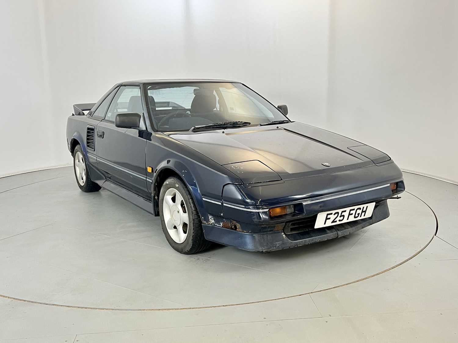 Lot 121 - 1988 Toyota MR2