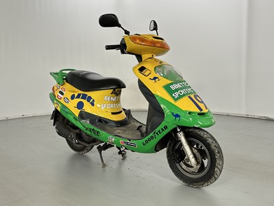 Lot 62 - Hongqi 50cc Scooter "Benetton"