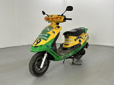 Lot 62 - Hongqi 50cc Scooter "Benetton"