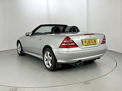 Lot 122 - 2001 Mercedes-Benz SLK 200