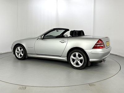 Lot 122 - 2001 Mercedes-Benz SLK 200