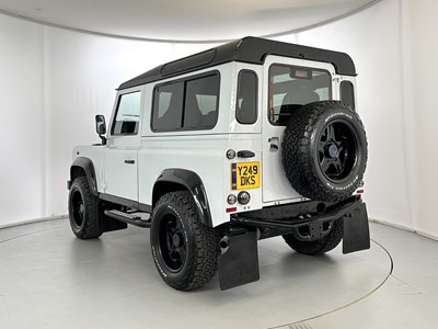 Lot 113 - 2001 Land Rover Defender 90