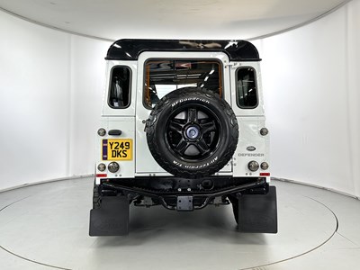 Lot 113 - 2001 Land Rover Defender 90