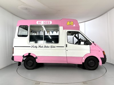 Lot 52 - 1990 Ford Transit Whitby Morrison Ice Cream Van