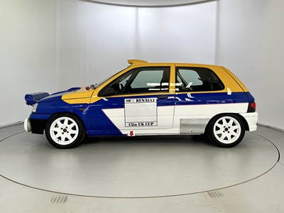 Lot 37 - 1991 Renault Clio