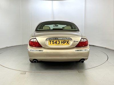 Lot 55 - 1999 Jaguar S-Type