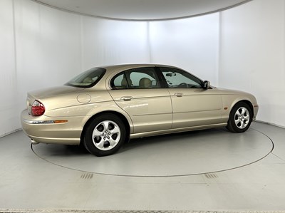 Lot 55 - 1999 Jaguar S-Type