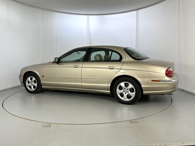 Lot 55 - 1999 Jaguar S-Type