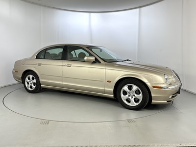 Lot 55 - 1999 Jaguar S-Type