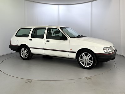 Lot 72 - 1990 Ford Sierra LX