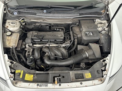 Lot 121 - 2005 Volvo S40