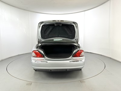 Lot 116 - 2007 Jaguar X-Type Sovereign