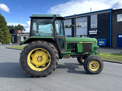 Lot 109 - 1986 John Deere 2140