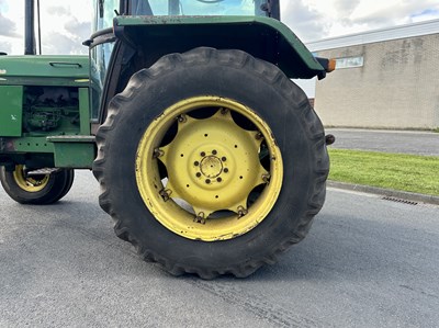 Lot 109 - 1986 John Deere 2140