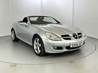 Lot 39 - 2004 Mercedes-Benz SLK350