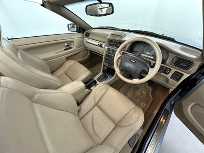 Lot 16 - 2005 Volvo C70 T5