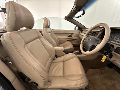 Lot 16 - 2005 Volvo C70 T5