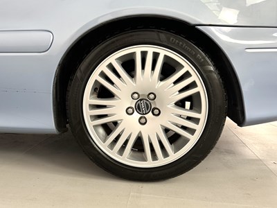 Lot 16 - 2005 Volvo C70 T5