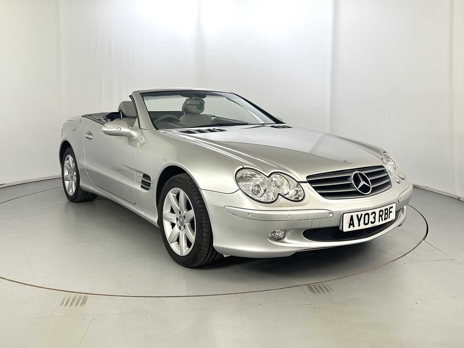 Lot 56 - 2003 Mercedes-Benz SL350