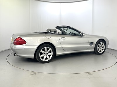 Lot 56 - 2003 Mercedes-Benz SL350