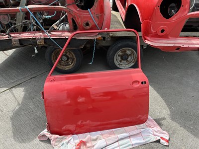 Lot 10 - Pair of Minis and trailer - NO RESERVE