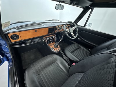 Lot 44 - 1977 Triumph Stag