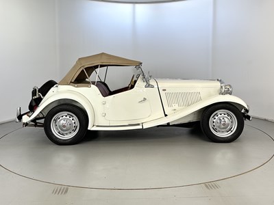 Lot 98 - 1952 MG TD