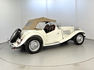 Lot 98 - 1952 MG TD