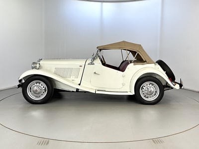 Lot 98 - 1952 MG TD