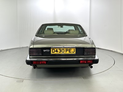 Lot 87 - 1987 Daimler 3.6