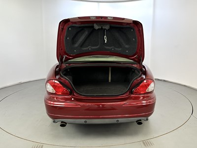 Lot 153 - 2004 Jaguar X-Type V6 Sport AWD