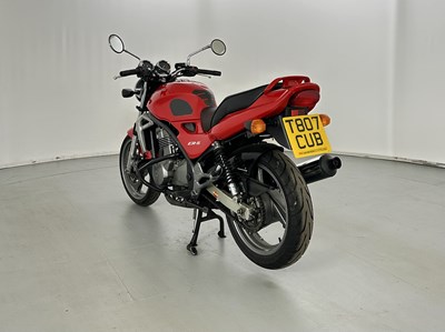 Lot 27 - 1999 Kawasaki 500