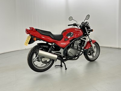 Lot 27 - 1999 Kawasaki 500