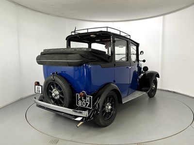 Lot 83 - 1939 Morris Super-Six Taxi