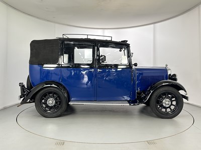 Lot 83 - 1939 Morris Super-Six Taxi