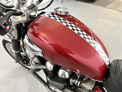 Lot 98 - 2004 Triumph Thruxton 900