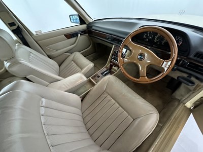 Lot 29 - 1988 Mercedes-Benz 420SE