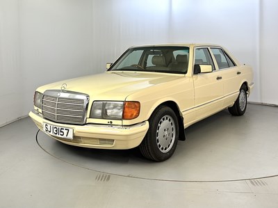 Lot 29 - 1988 Mercedes-Benz 420SE