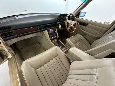 Lot 29 - 1988 Mercedes-Benz 420SE