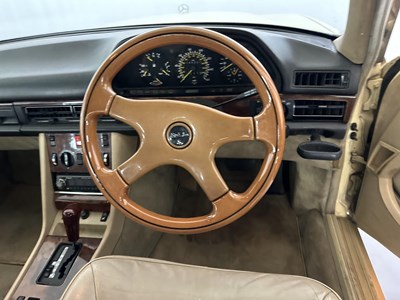 Lot 29 - 1988 Mercedes-Benz 420SE