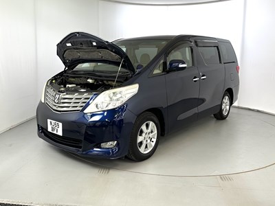 Lot 102 - 2010 Toyota Alphard Vellfire