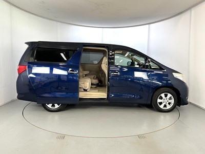 Lot 102 - 2010 Toyota Alphard Vellfire