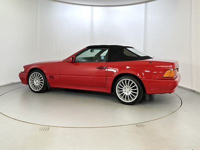 Lot 162 - 1992 Mercedes-Benz 300SL-24