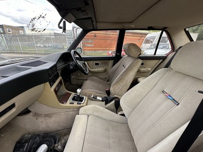 Lot 70 - 1987 BMW M535i