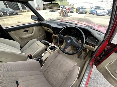 Lot 70 - 1987 BMW M535i