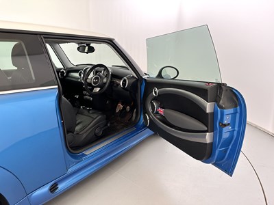 Lot 127 - 2009 Mini Cooper S