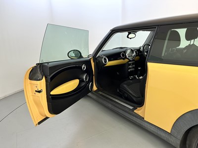 Lot 28 - 2007 Mini Cooper - NO RESERVE