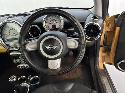 Lot 28 - 2007 Mini Cooper - NO RESERVE
